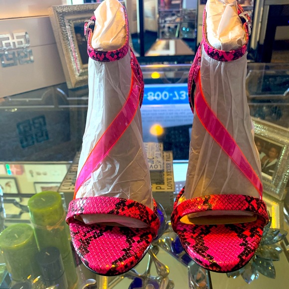 Heeled Sandals - Picture 3 of 3